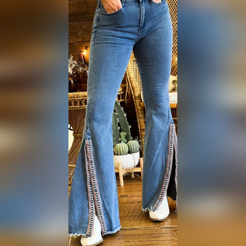 NWT... Southern Fried Chicks Bell Bottom Jeans, Size XL - Picture 3 of 3